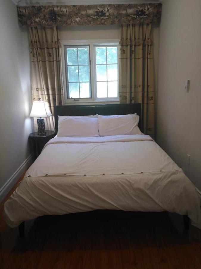 Lakeside Private Suite-Queen Bed Room Tottenham Dış mekan fotoğraf